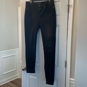 Women’s Judy Blue denim size 11/30 Skinny leg.